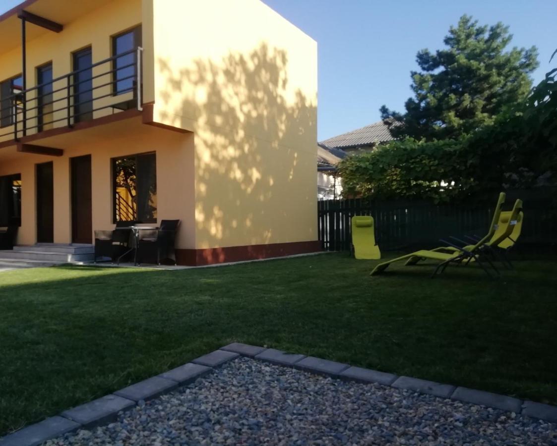 فندق Casa Marronne كوستِنيست المظهر الخارجي الصورة