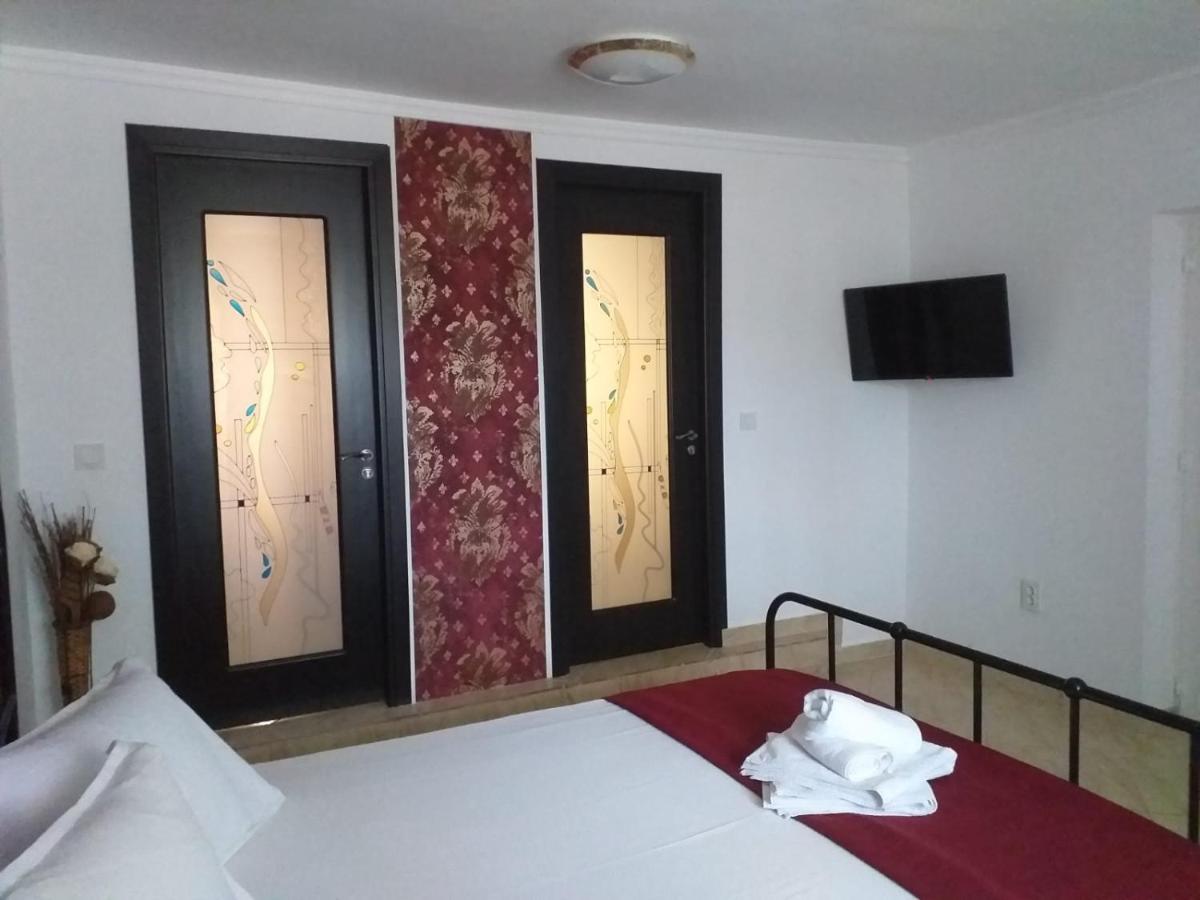فندق Casa Marronne كوستِنيست المظهر الخارجي الصورة